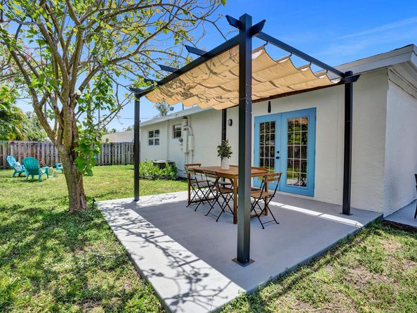 2661 NE 20th Street, Pompano Beach FL 33062