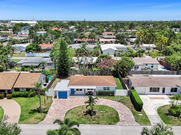 2661 NE 20th Street, Pompano Beach FL 33062