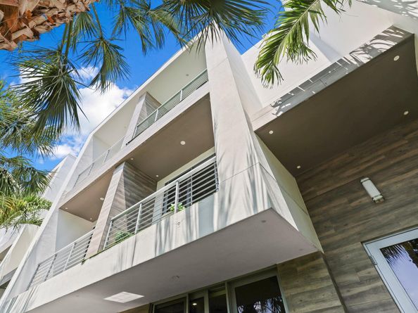 4021 NW 18th Way, Boca Raton FL 33431