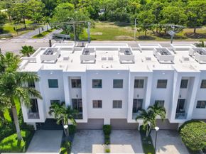4021 NW 18th Way, Boca Raton FL 33431