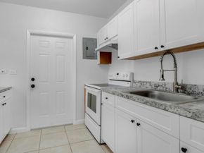 3025 NW 5 St, Fort Lauderdale FL 33311