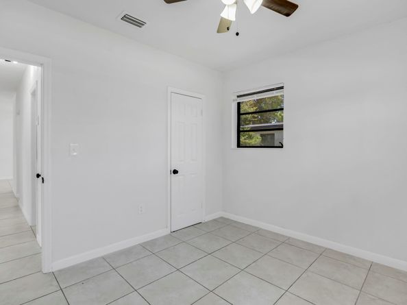 3025 NW 5 St, Fort Lauderdale FL 33311