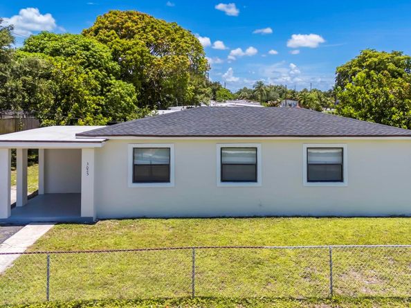 3025 NW 5 St, Fort Lauderdale FL 33311