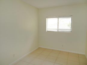 4717 N Pine Island Road 160, Sunrise FL 33351