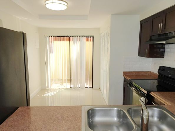 4717 N Pine Island Road 160, Sunrise FL 33351
