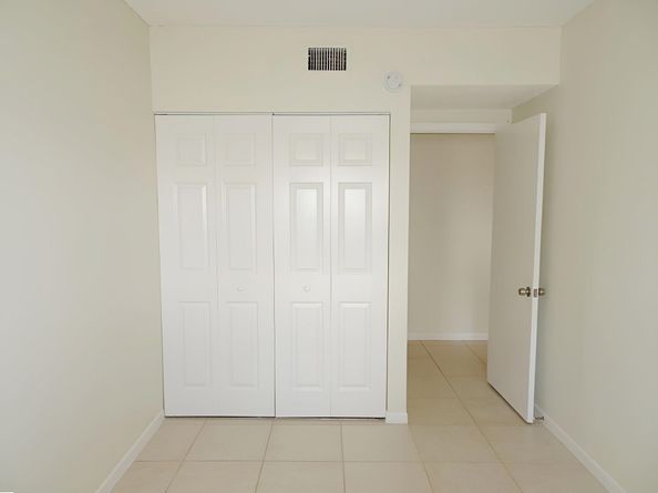 4717 N Pine Island Road 160, Sunrise FL 33351