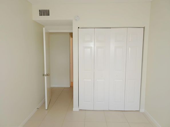 4717 N Pine Island Road 160, Sunrise FL 33351