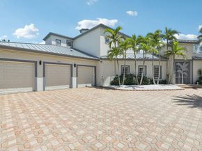 3900 NE 23rd Ter, Lighthouse Point FL 33064