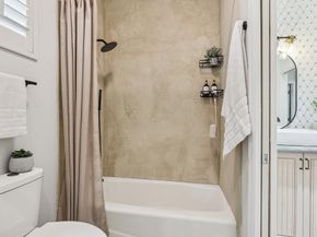 3900 NE 23rd Ter, Lighthouse Point FL 33064