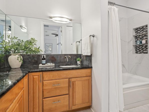 3900 NE 23rd Ter, Lighthouse Point FL 33064