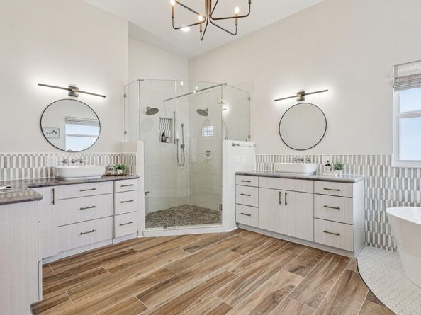 3900 NE 23rd Ter, Lighthouse Point FL 33064