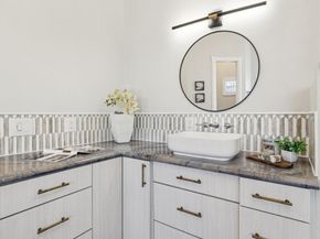 3900 NE 23rd Ter, Lighthouse Point FL 33064