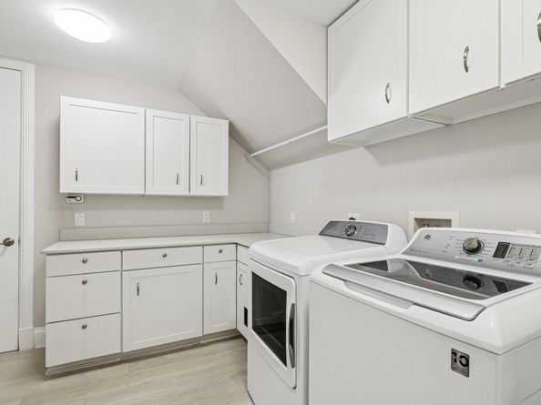 3900 NE 23rd Ter, Lighthouse Point FL 33064