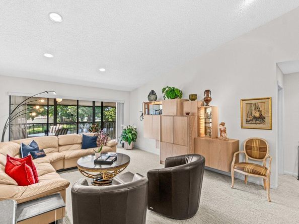 5020 Golfview Court 1422, Delray Beach FL 33484