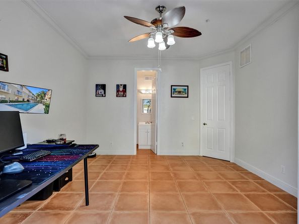 2453 NE 14th Street Cswy 2453, Pompano Beach FL 33062