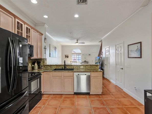2453 NE 14th Street Cswy 2453, Pompano Beach FL 33062