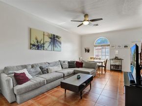 2453 NE 14th Street Cswy 2453, Pompano Beach FL 33062