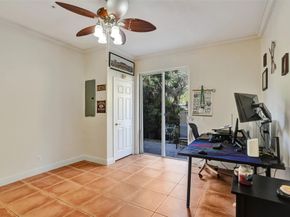 2453 NE 14th Street Cswy 2453, Pompano Beach FL 33062