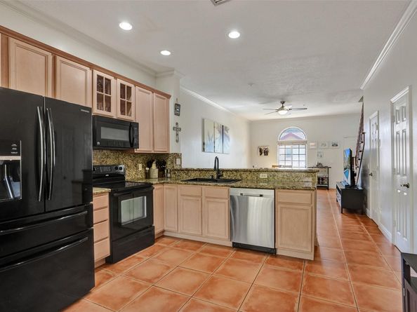 2453 NE 14th Street Cswy 2453, Pompano Beach FL 33062