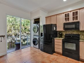 2453 NE 14th Street Cswy 2453, Pompano Beach FL 33062
