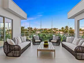 91 Fiesta Way, Fort Lauderdale FL 33301