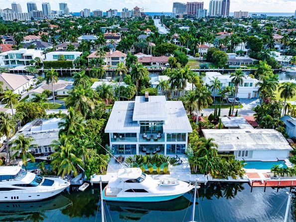 91 Fiesta Way, Fort Lauderdale FL 33301