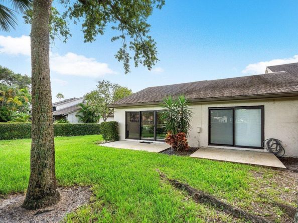247 Deer Creek Wildwood Circle, Deerfield Beach FL 33442