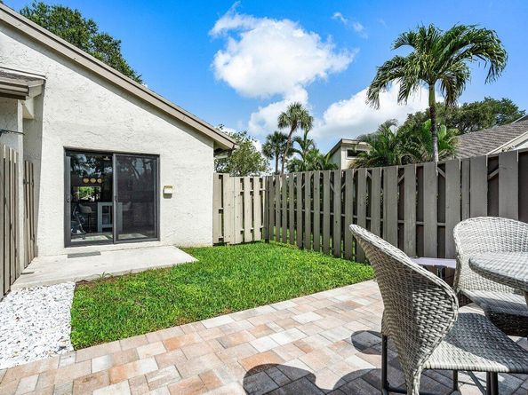 247 Deer Creek Wildwood Circle, Deerfield Beach FL 33442