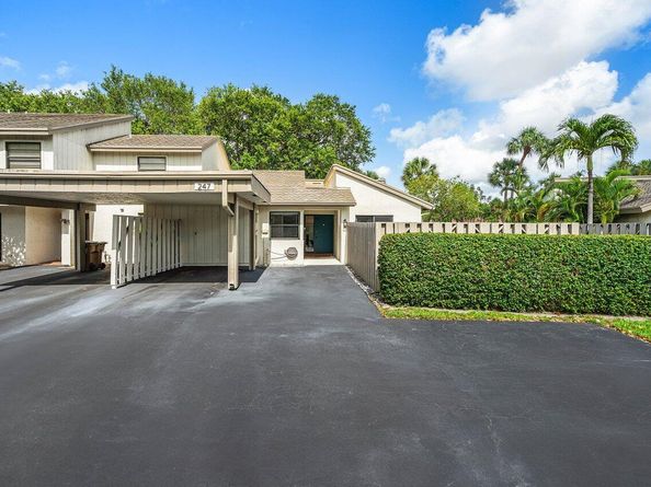 247 Deer Creek Wildwood Circle, Deerfield Beach FL 33442