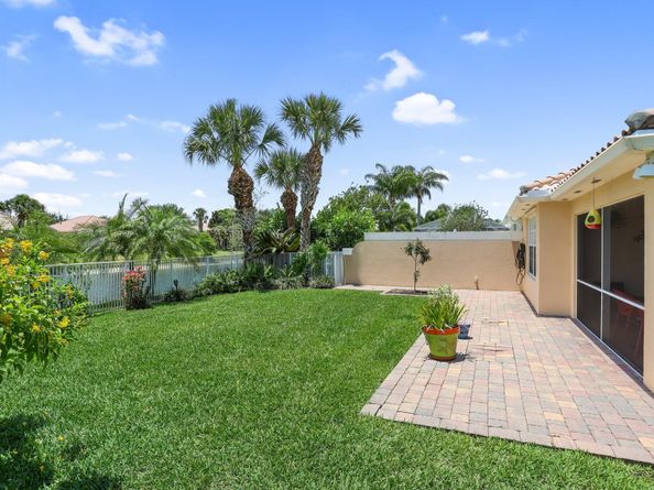 8210 Saint Johns Court, Wellington FL 33414