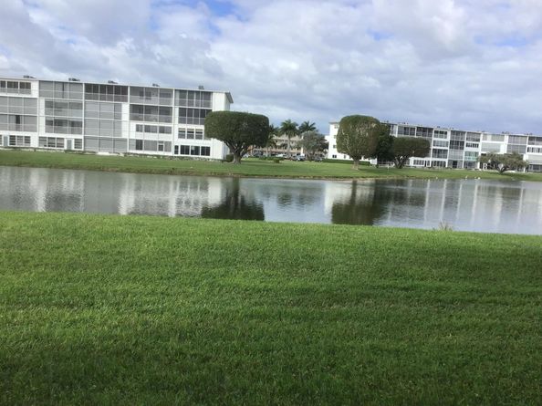 1036 Hythe B B, Boca Raton FL 33434