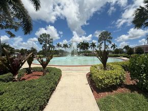 1036 Hythe B B, Boca Raton FL 33434