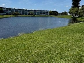1036 Hythe B B, Boca Raton FL 33434