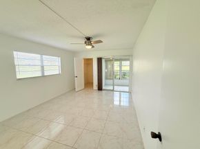 1036 Hythe B B, Boca Raton FL 33434