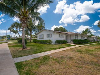 2805 Crosley Drive E