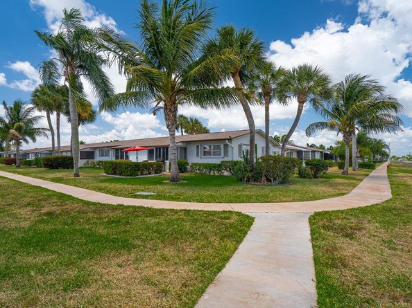 2805 Crosley Drive E H, West Palm Beach FL 33415