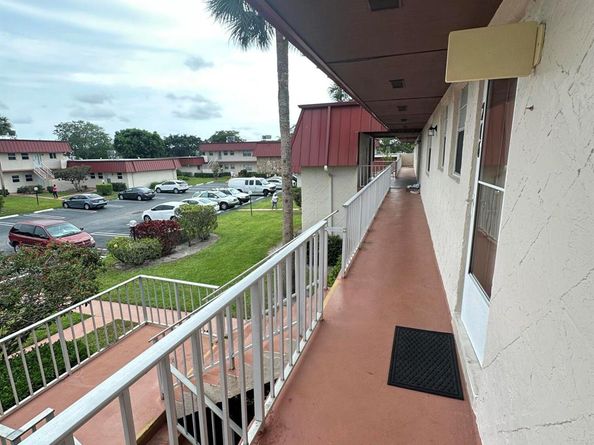 12021 W Greenway Drive 206, Royal Palm Beach FL 33411