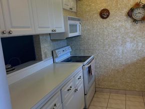 12021 W Greenway Drive 206, Royal Palm Beach FL 33411