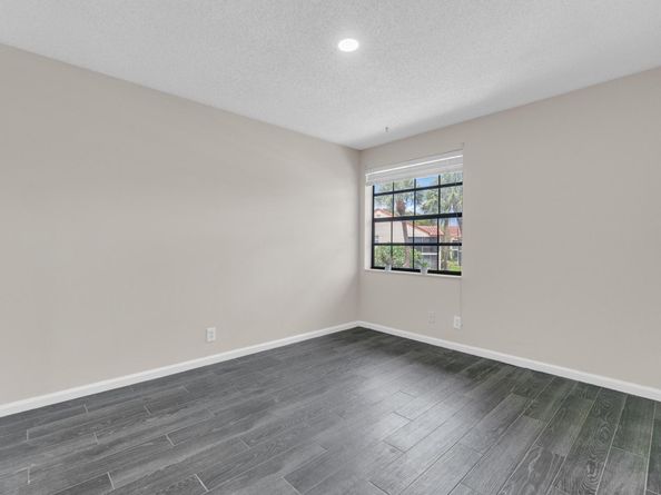 506 Congressional Way, Deerfield Beach FL 33442