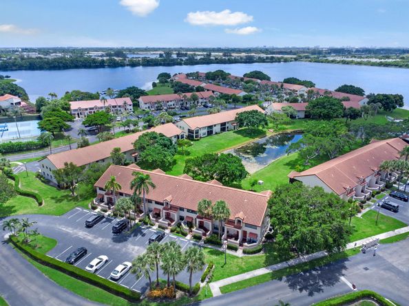 506 Congressional Way, Deerfield Beach FL 33442