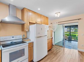 160 Ramblewood Circle, Royal Palm Beach FL 33411