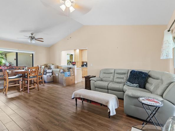 160 Ramblewood Circle, Royal Palm Beach FL 33411