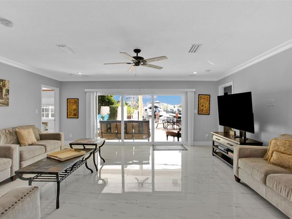 1062 SE 22nd Ave, Pompano Beach FL 33062
