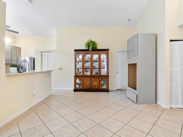904 Magniola Avenue, North Lauderdale FL 33068