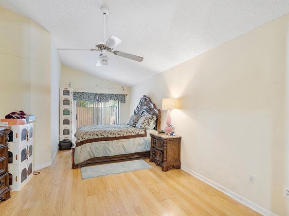 904 Magniola Avenue, North Lauderdale FL 33068