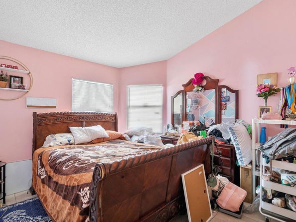 904 Magniola Avenue, North Lauderdale FL 33068