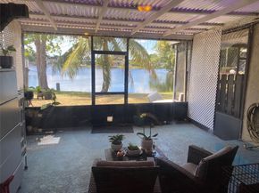 8902 Palm Tree Ln 8902, Hollywood FL 33024