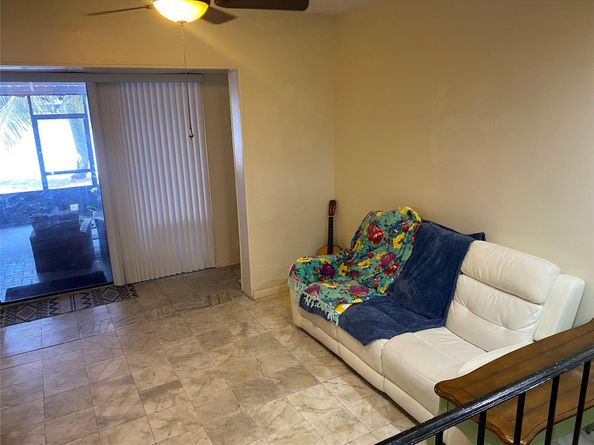 8902 Palm Tree Ln 8902, Hollywood FL 33024