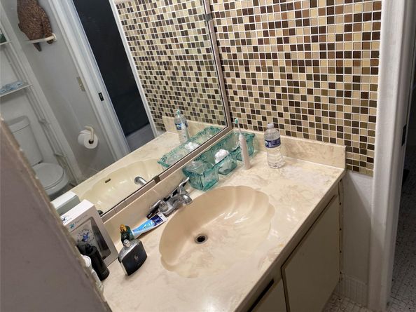 8902 Palm Tree Ln 8902, Hollywood FL 33024
