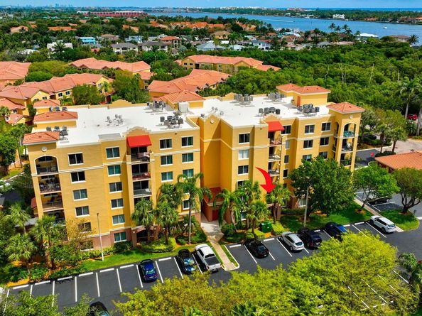 1000 Scotia Drive 204, Hypoluxo FL 33462